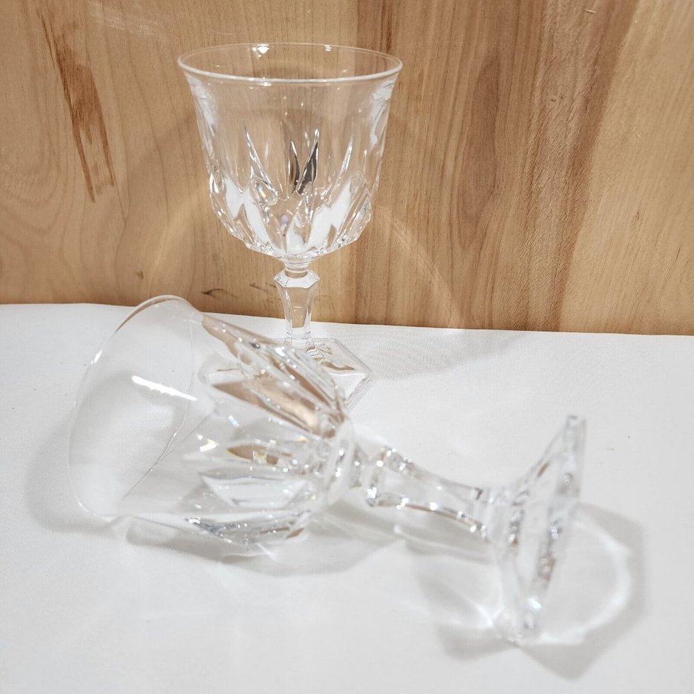 2) Chaumont Crystal Wine Goblets Cristal D'Arques Durand 5.5" spiky linear cuts - Picture 5 of 9